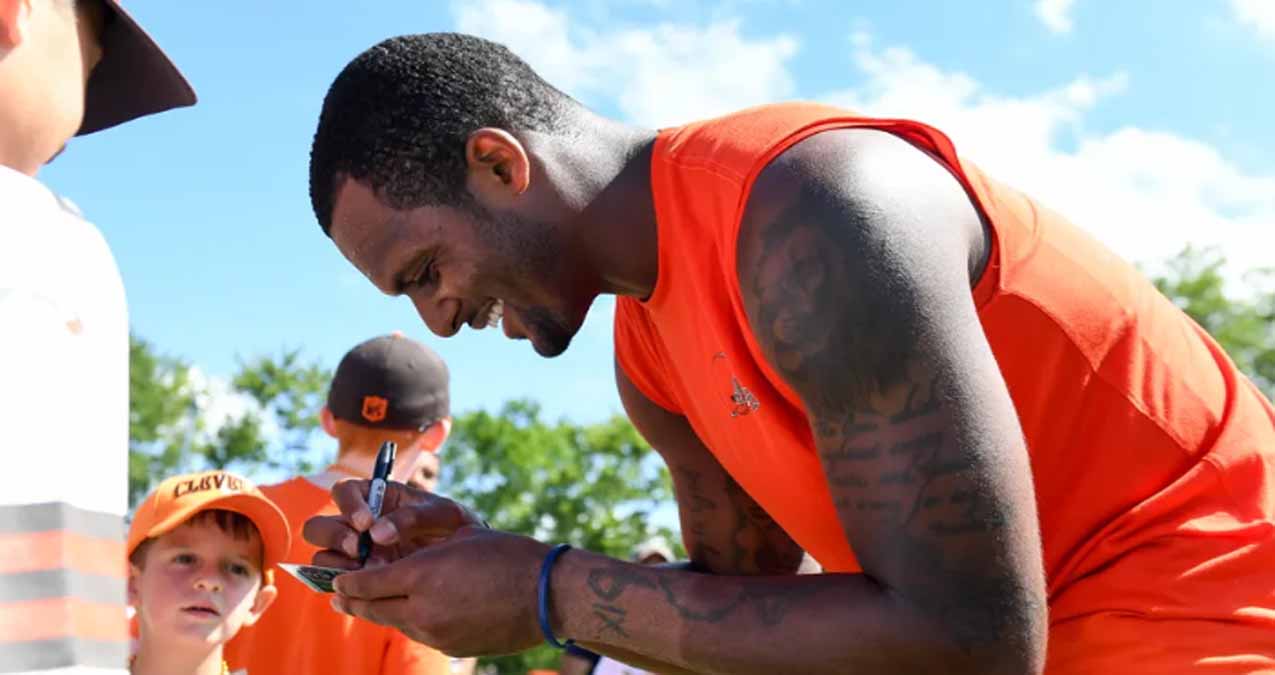 Browns QB Deshaun Watson was suspended for 6 video games, NFL has three days to appeal 1 Browns QB Deshaun Watson was suspended for 6 games, NFL has three days to appeal