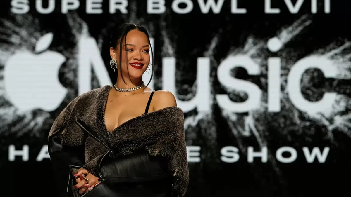 RIHANNA EXPLAINS WHY SHE DECIDED TO PERFORM AT SUPER BOWL LVII AFTER ‘SELLOUT’ COMMENTS