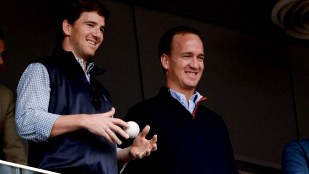 You'll never guess Peyton and Eli's team captains for the Pro Bowl 1 Youll never guess Peyton and Elis team captains for the Pro Bowl